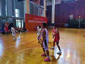 2025NCAA首轮的肯塔基，校园球迷如何理解淘汰赛准备？
